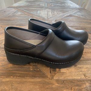 Dansko Lt Pro Clog | Black Leather | Nursing | Size EU 36/US 5.5-6 | EUC